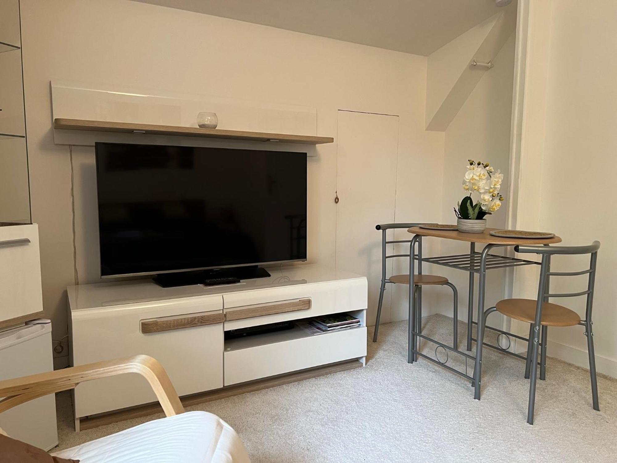 Le Bois Des Sources Apartment Saint-Marcel  Ngoại thất bức ảnh